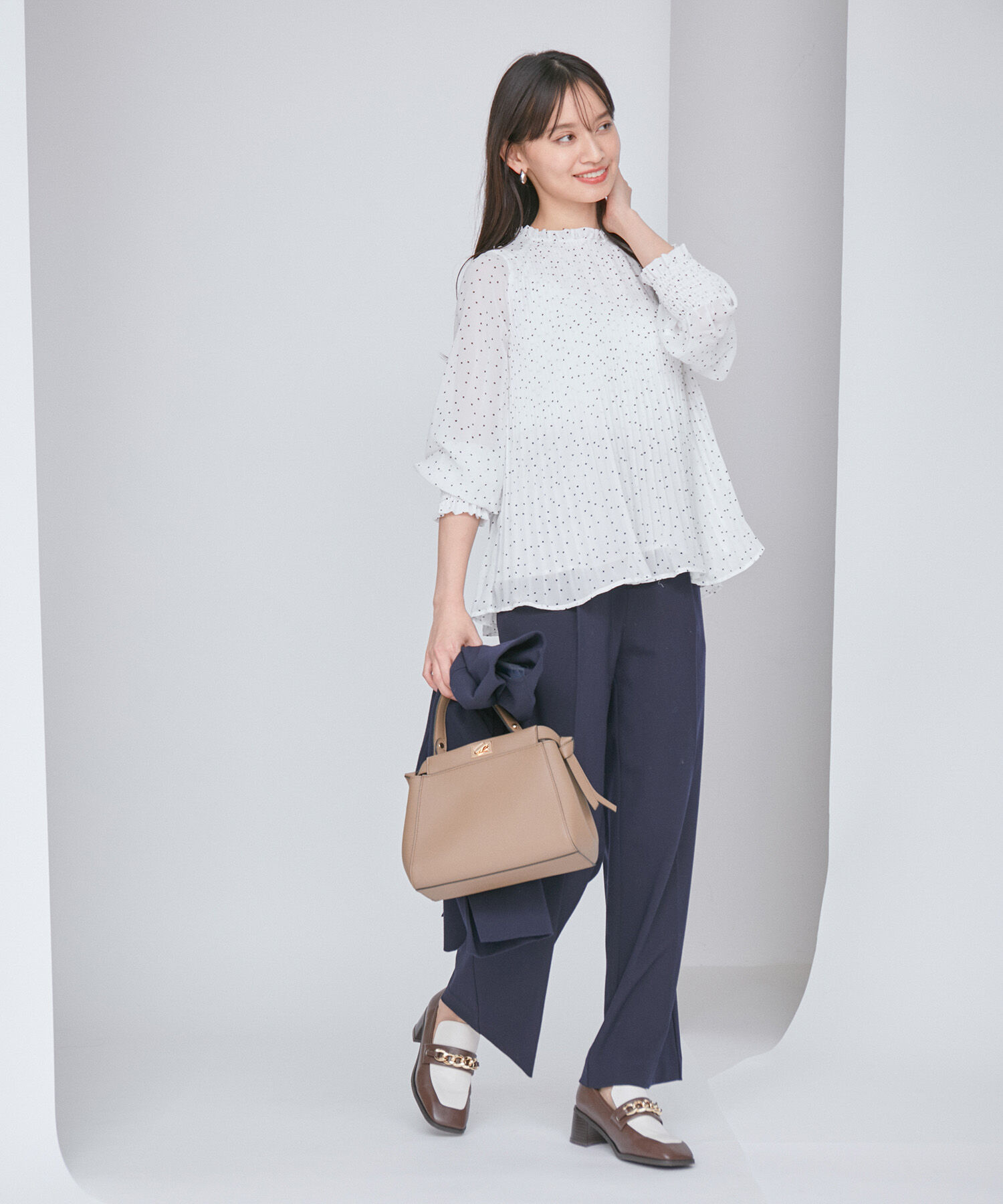 VIS「【洗える】シフォンプリーツブラウス」|シャツ・ブラウス|