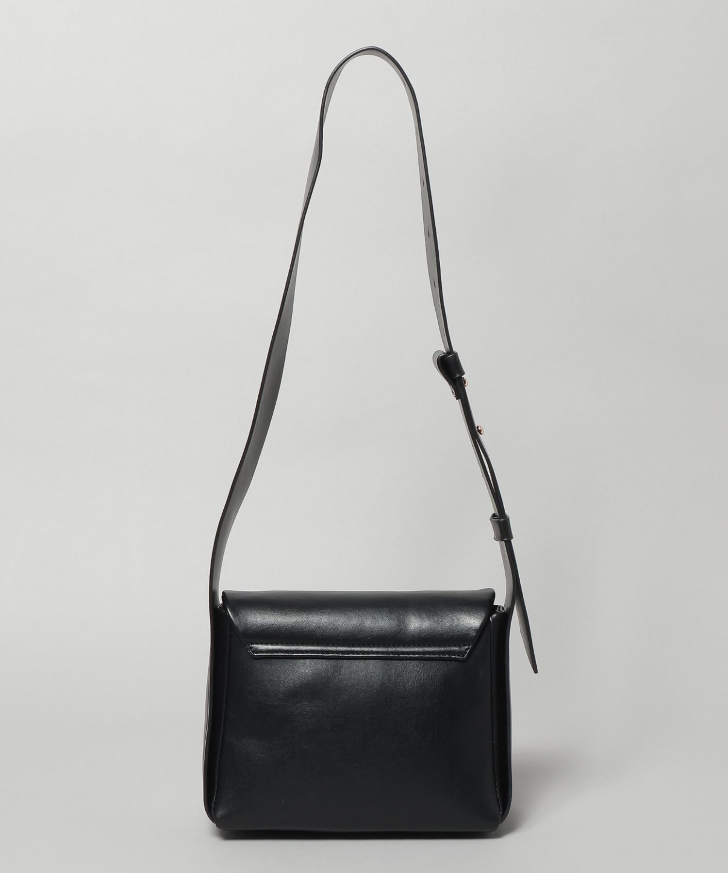 A part by 「スクエアフトベルトショルダーバッグ」|ショルダー・メッセンジャー|