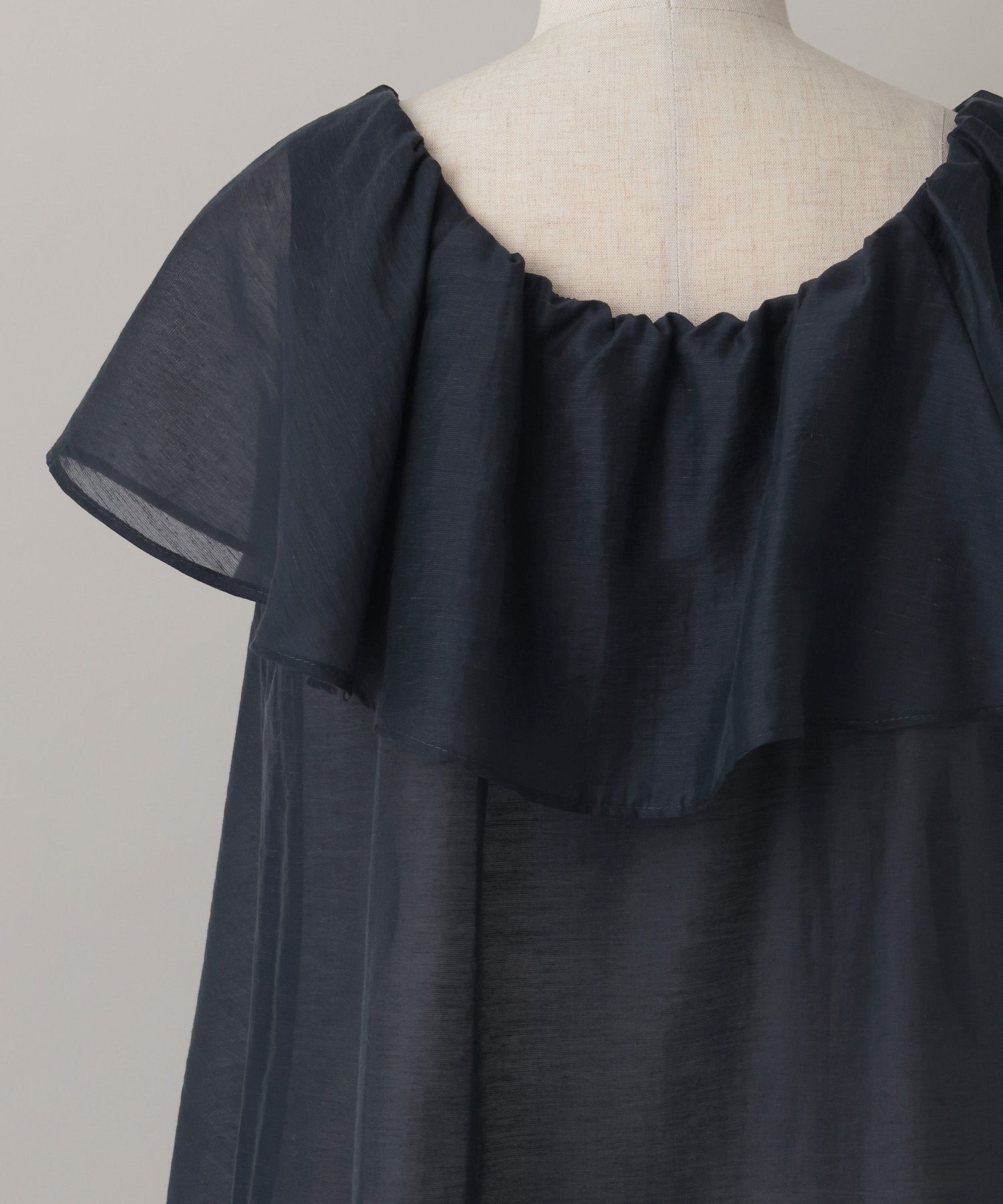 A part by 「リネンフリルブラウスフレンチスリーブ」|シャツ・ブラウス|