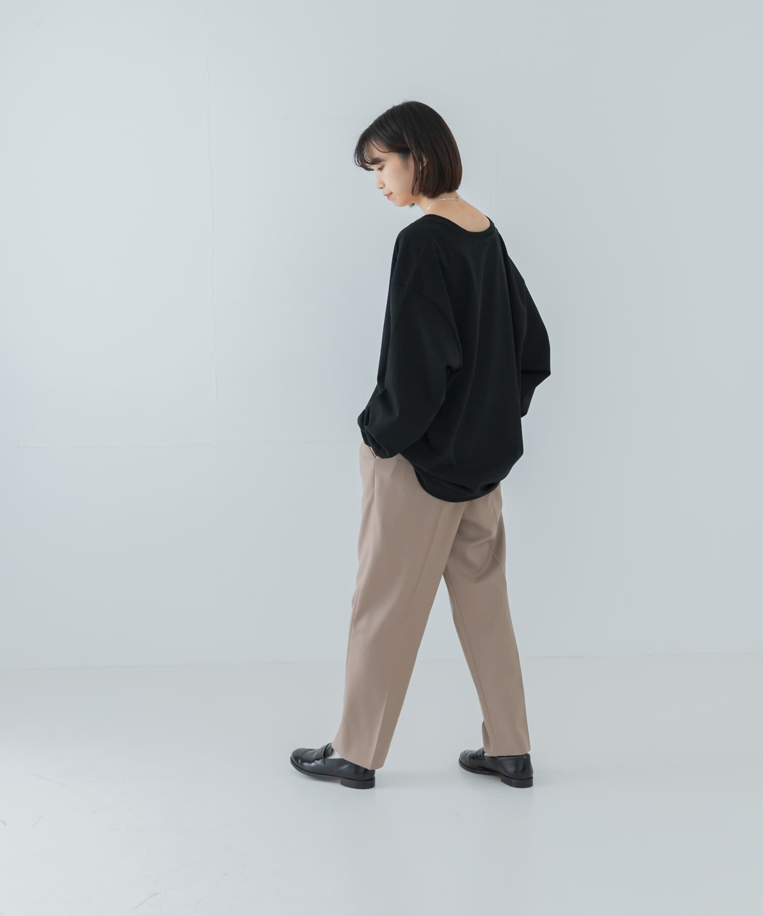 URBAN RESEARCH「『MADE IN JAPAN』深Vネックルーズカットソー」|Tシャツ・カットソー|