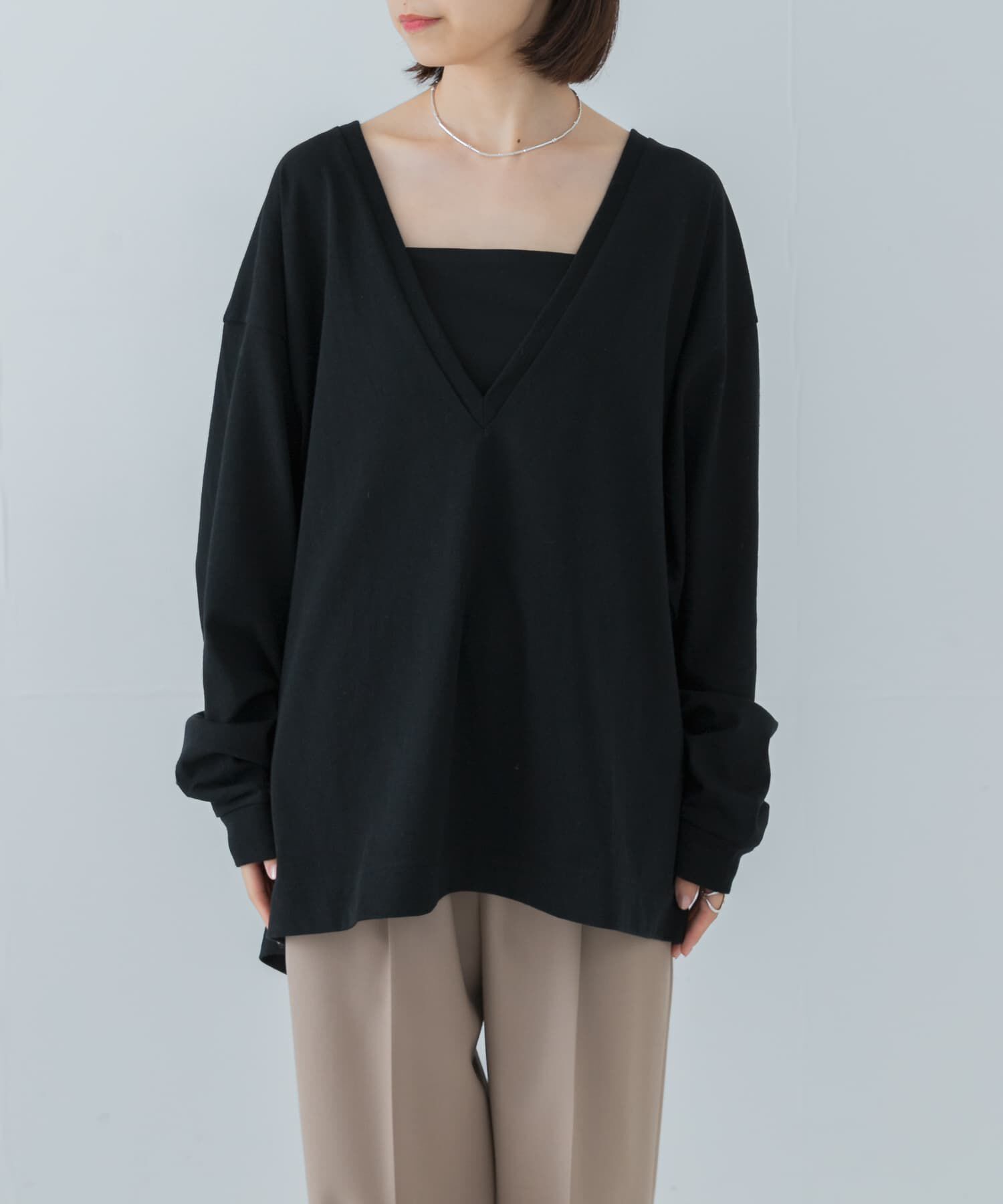 URBAN RESEARCH「『MADE IN JAPAN』深Vネックルーズカットソー」|Tシャツ・カットソー|