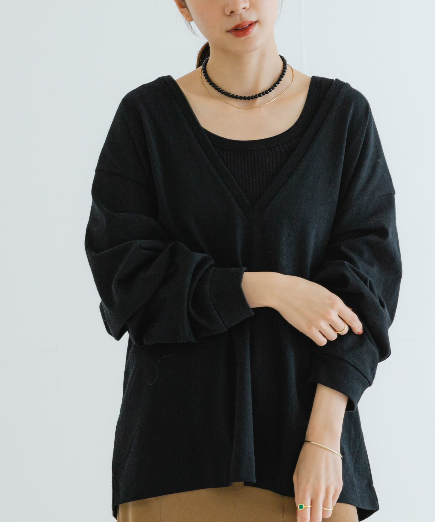 URBAN RESEARCH「『MADE IN JAPAN』深Vネックルーズカットソー」|Tシャツ・カットソー|