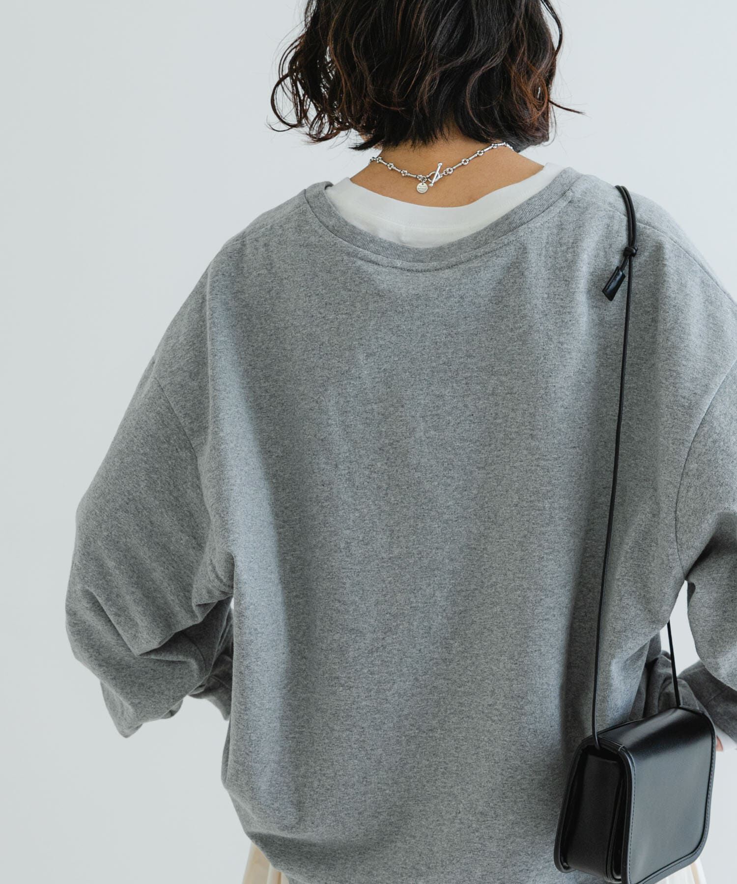URBAN RESEARCH「『MADE IN JAPAN』深Vネックルーズカットソー」|Tシャツ・カットソー|