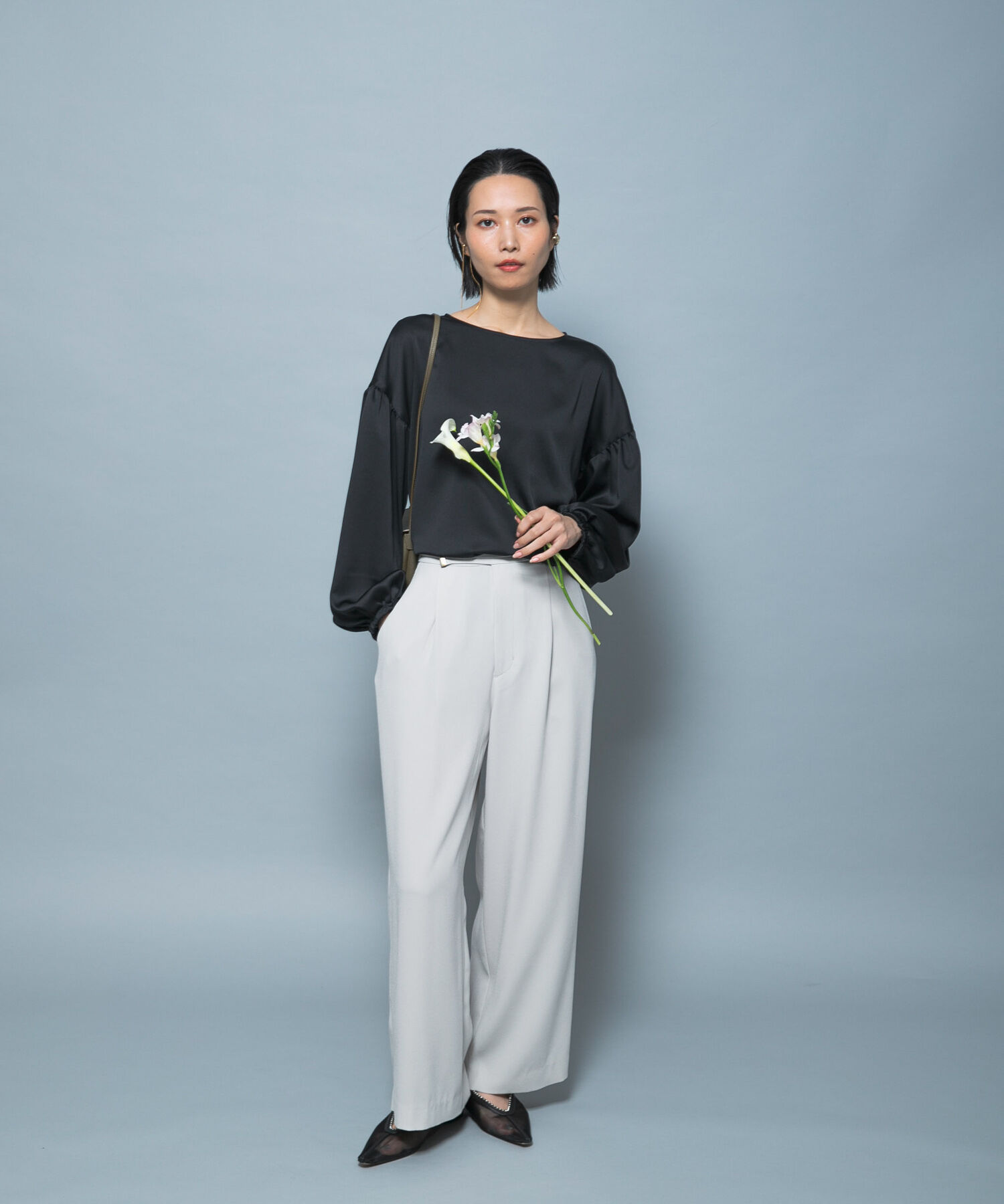 URBAN RESEARCH ROSSO「ハンマーサテンギャザーブラウス」|シャツ・ブラウス|