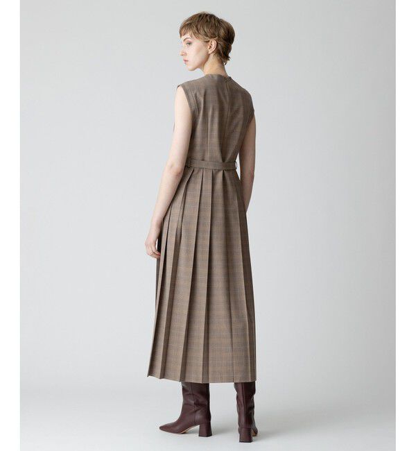 allureville「【allureville&times;otona MUSE】TRトロサイドスリットプリーツワンピース」|ワンピース|