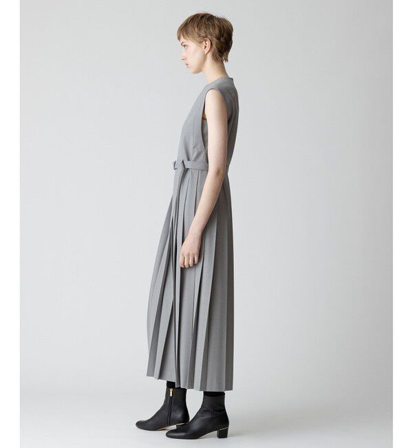 allureville「【allureville&times;otona MUSE】TRトロサイドスリットプリーツワンピース」|ワンピース|