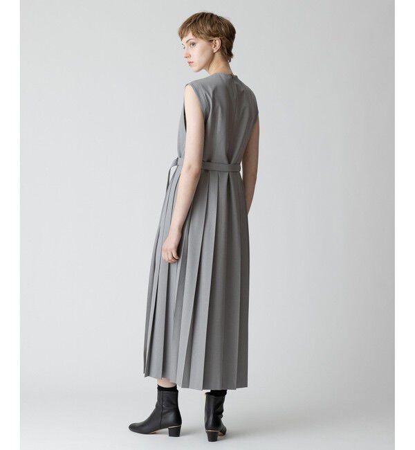 allureville「【allureville&times;otona MUSE】TRトロサイドスリットプリーツワンピース」|ワンピース|