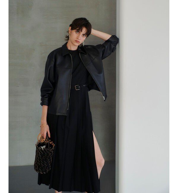 allureville「【allureville&times;otona MUSE】TRトロサイドスリットプリーツワンピース」|ワンピース|