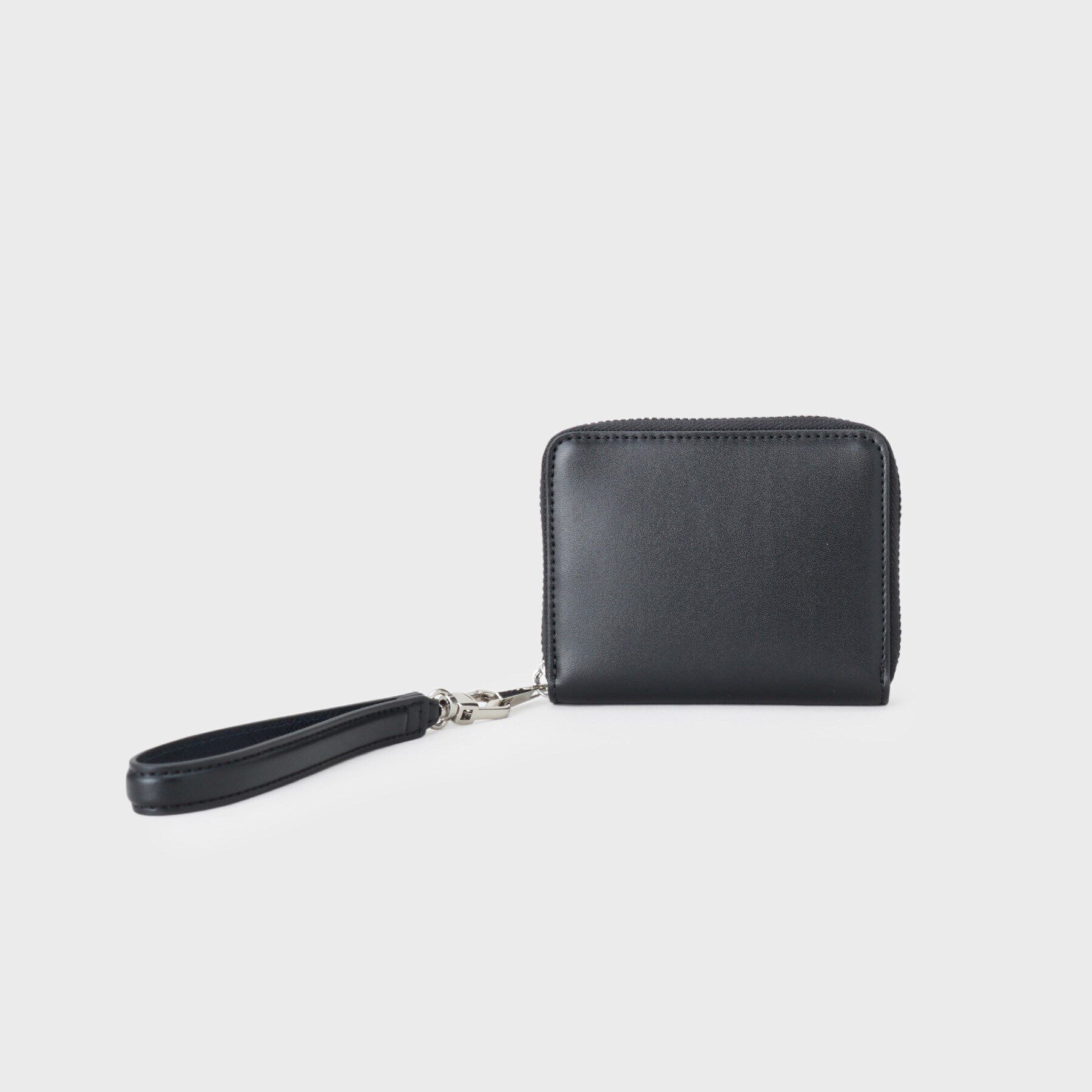 tk.TAKEO KIKUCHI「ストラップ付三方ZIPウォレット」|財布|