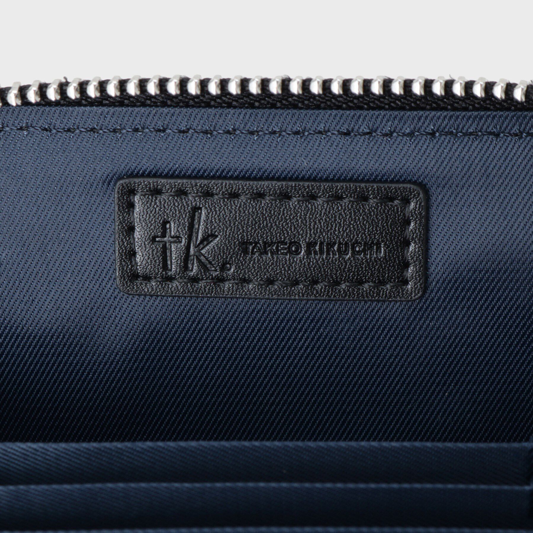 tk.TAKEO KIKUCHI「ストラップ付三方ZIPウォレット」|財布|