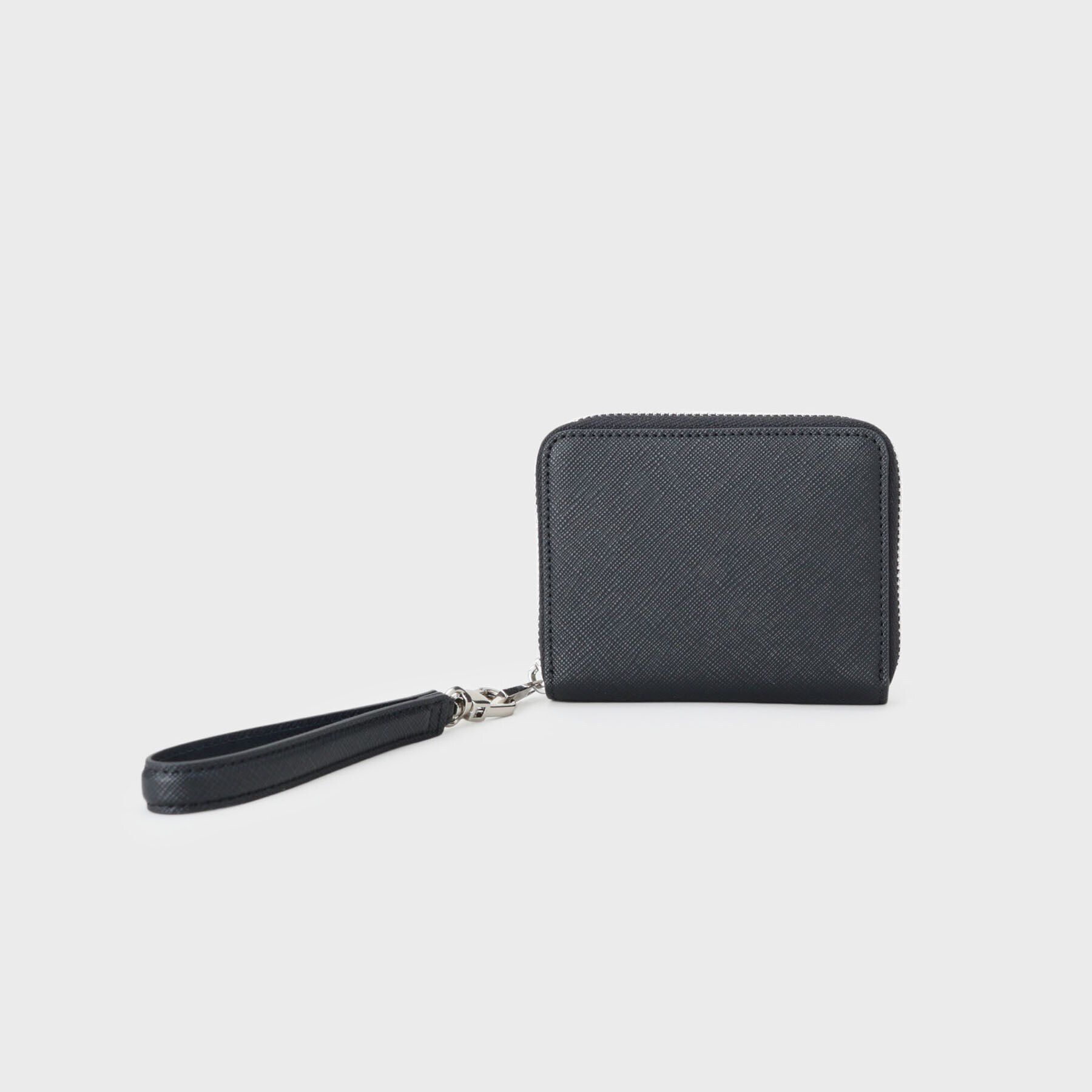 tk.TAKEO KIKUCHI「ストラップ付三方ZIPウォレット」|財布|ブラック(119)