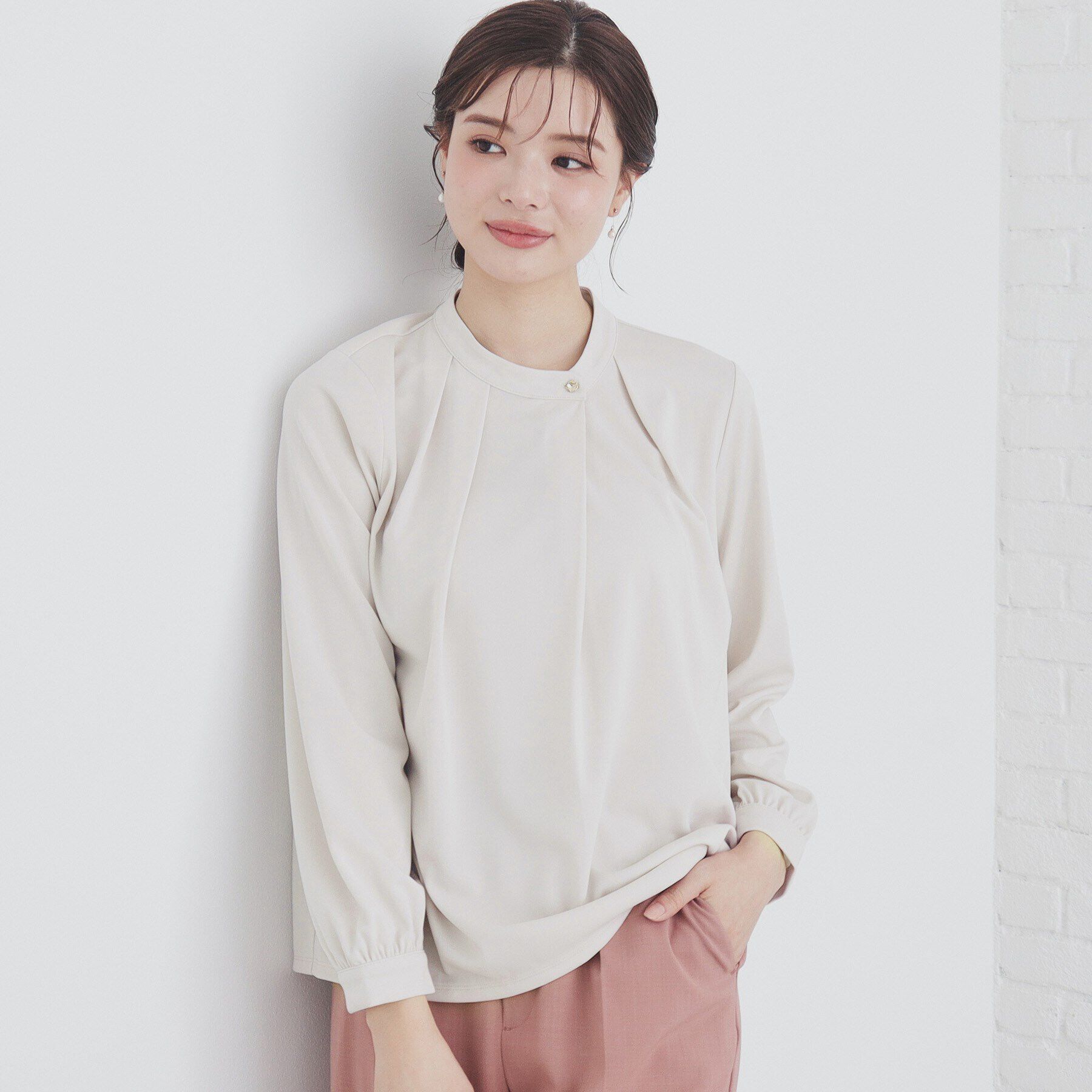 index「UV アシメタックデザイントップス【洗濯機洗い可/接触冷感】」|シャツ・ブラウス|グレージュ(050)