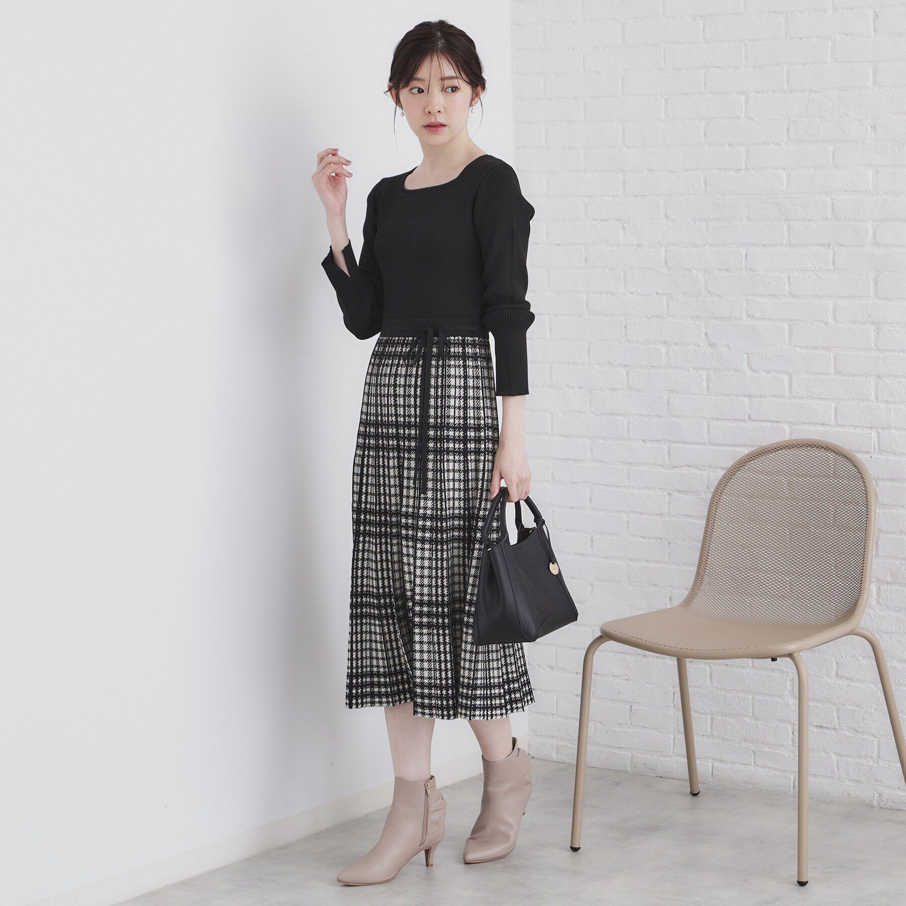 index「チェックプリーツ風ニットワンピース【洗濯機洗い可/抗ピル】」|ワンピース|