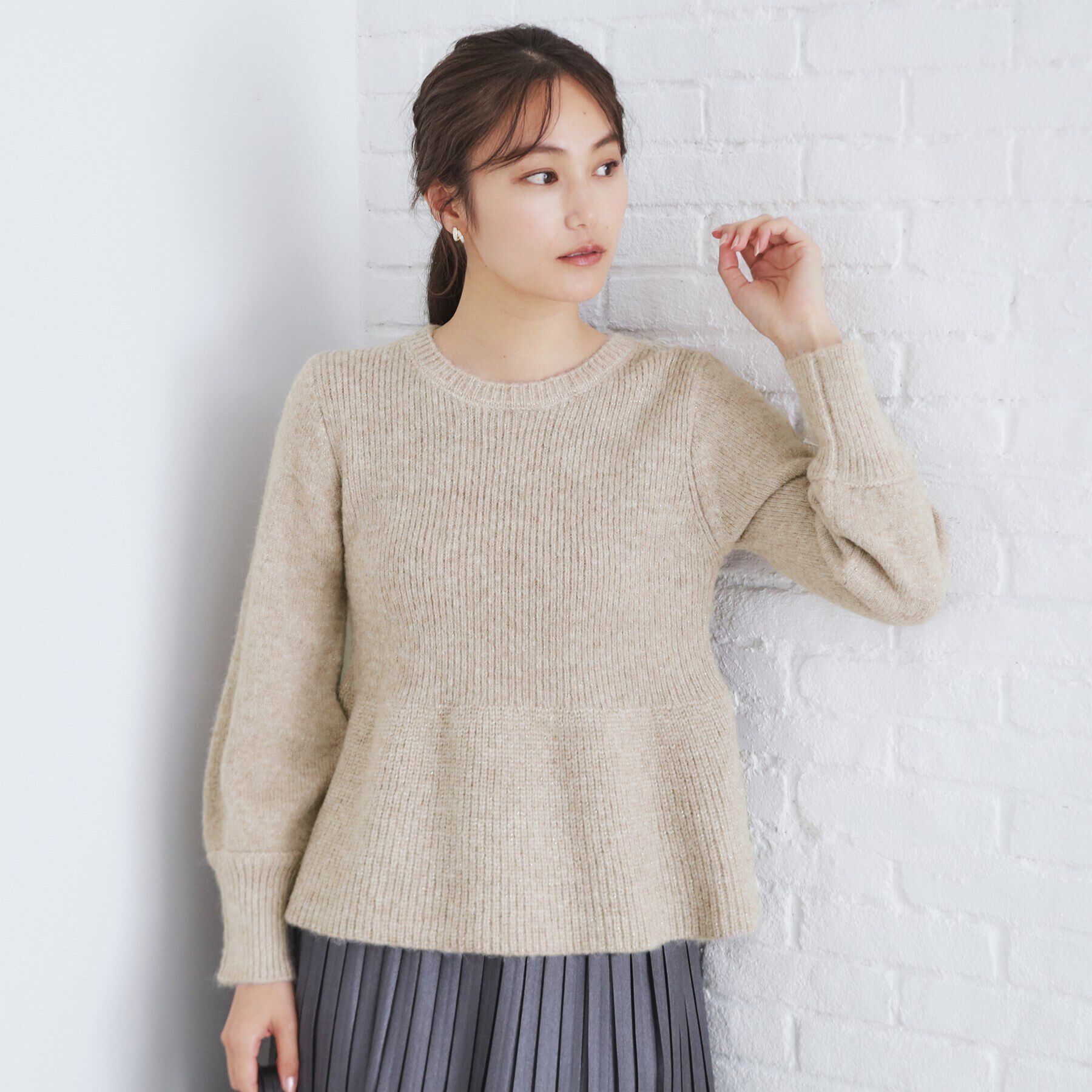 index「ラメペプラムニットトップス【洗濯機洗い可】」|ニット・セーター|ベージュ(652)