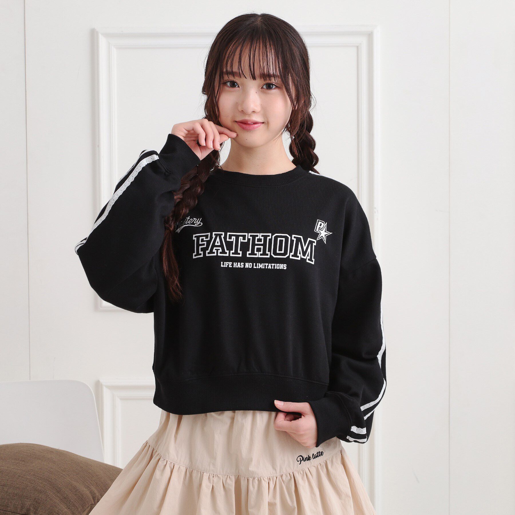 PINK-latte「ミニ裏レースライン短丈プルオーバー」|Tシャツ・カットソー|ブラック(019)