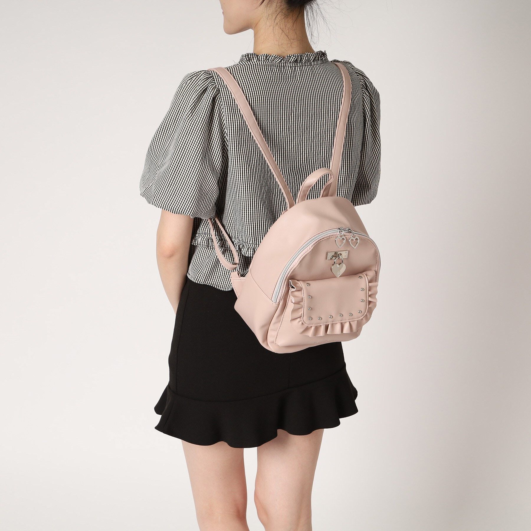 Ober Tashe「量産地雷 スタッズ南京錠付きフリルハートミニリュック」|リュック|