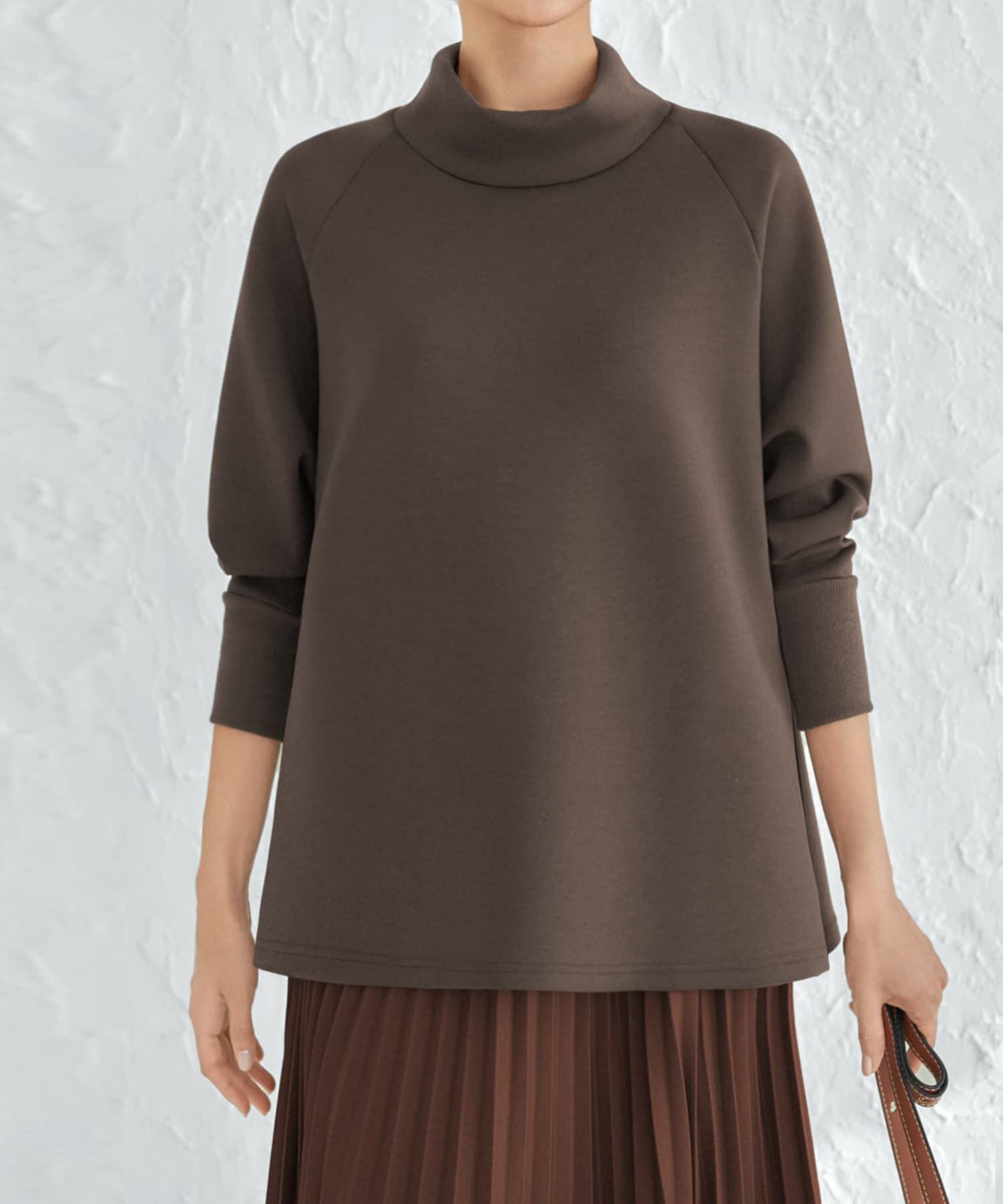 STYLE DELI「【Made in JAPAN】 なめらかダンボールスタンドネックトップス」|Tシャツ・カットソー|セピアブラウン