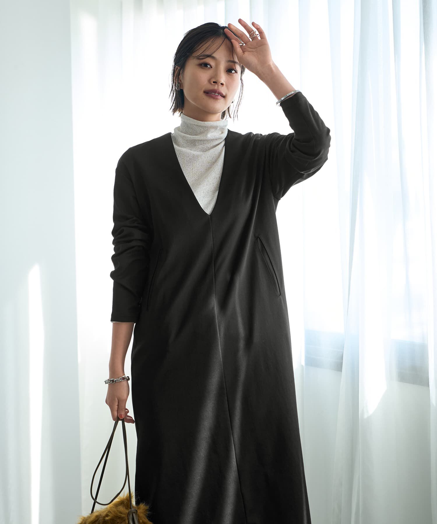 STYLE DELI「【Made in JAPAN】シルキーポンチ深Vワンピース」|ワンピース|