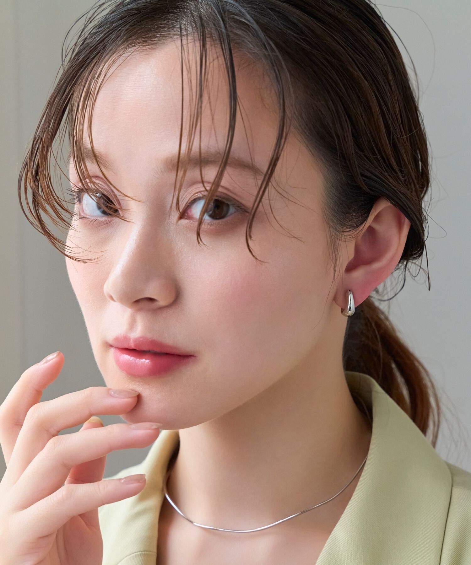 Phoebe「【金属アレルギー対応/痛くないシリーズ】モードループフィットイヤリング　シルバー」|イヤリング|