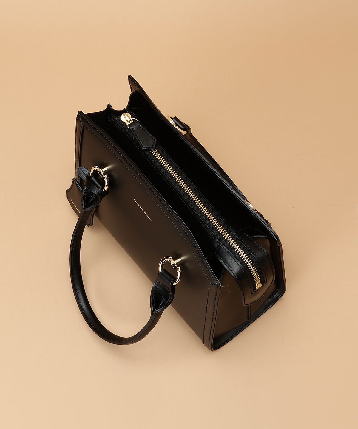 Samantha Thavasa「サークル金具デザイン レザースクエアバッグ 大サイズ」|ハンドバッグ|