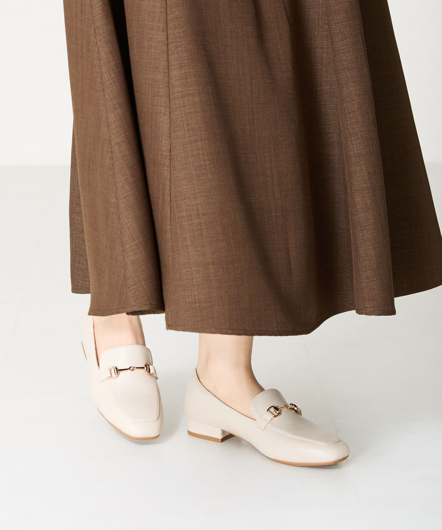 ORiental TRaffic「【跳べるパンプス/シリーズ累計１５０万足突破】スクエアトゥビットモチーフ  ローファー /R-3210」|パンプス|