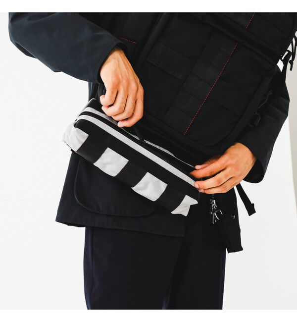 BEAMS PLUS「BRIEFING &times; BEAMS PLUS / 別注 DT Pouch Color CORDURA Nylon」|トートバッグ|ｸﾞﾚｰ