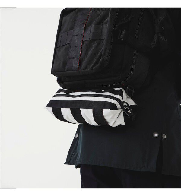 BEAMS PLUS「BRIEFING &times; BEAMS PLUS / 別注 DT Pouch Color CORDURA Nylon」|トートバッグ|