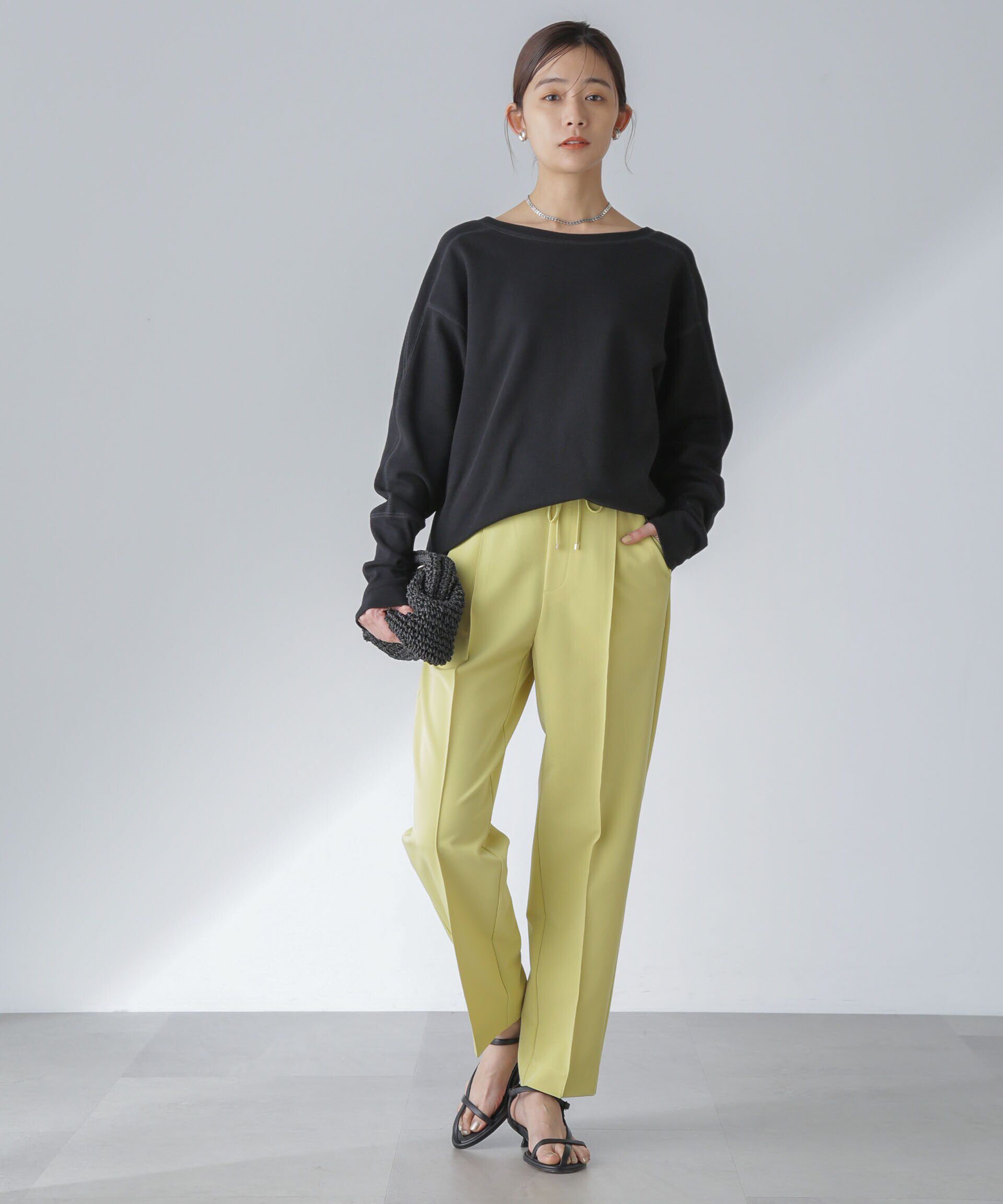 nano･universe「ピンタックイージーテーパードパンツ」|チノ|