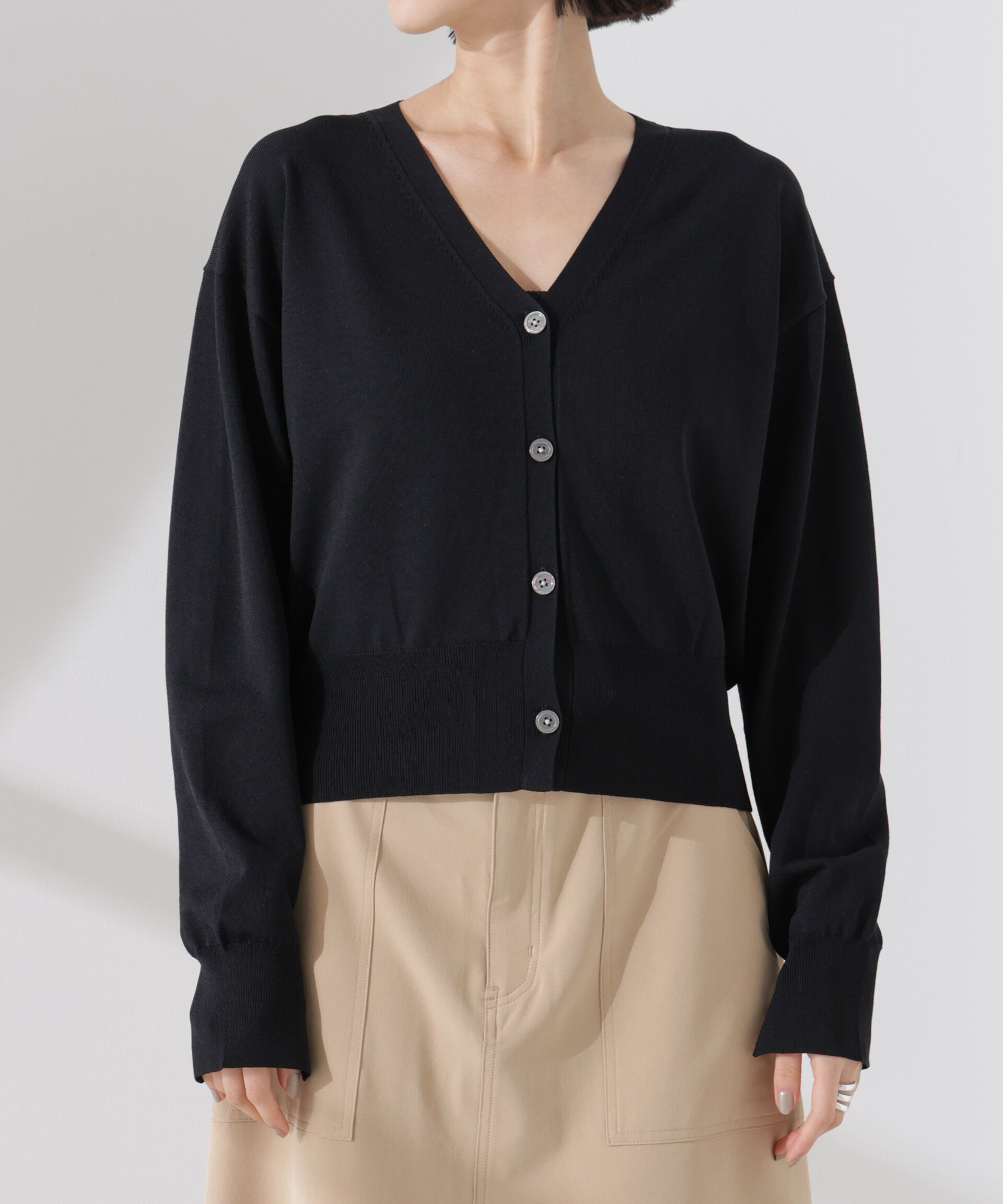 nano･universe「洗濯機洗い可UVカット接触冷感justVネックカーディガン」|ニット・セーター|
