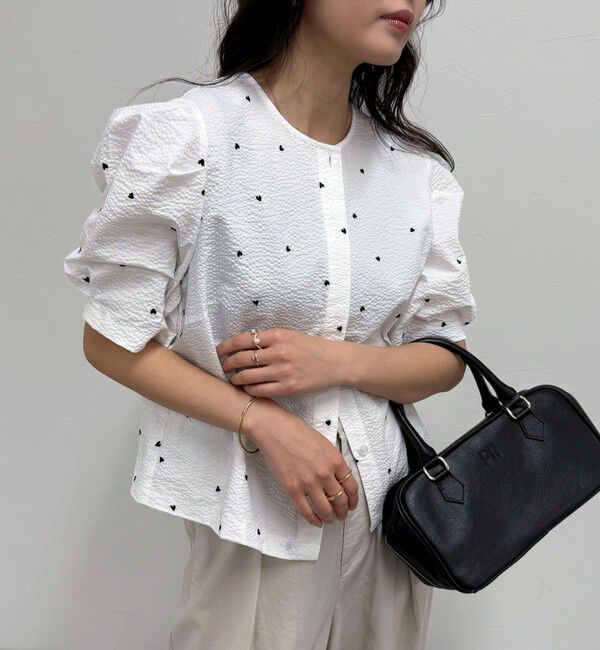 fredy emue「【WEB限定カラーあり】コットンリップルハート刺繍ブラウス」|シャツ・ブラウス|