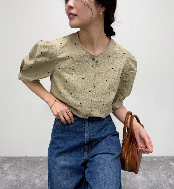 fredy emue「【WEB限定カラーあり】コットンリップルハート刺繍ブラウス」|シャツ・ブラウス|