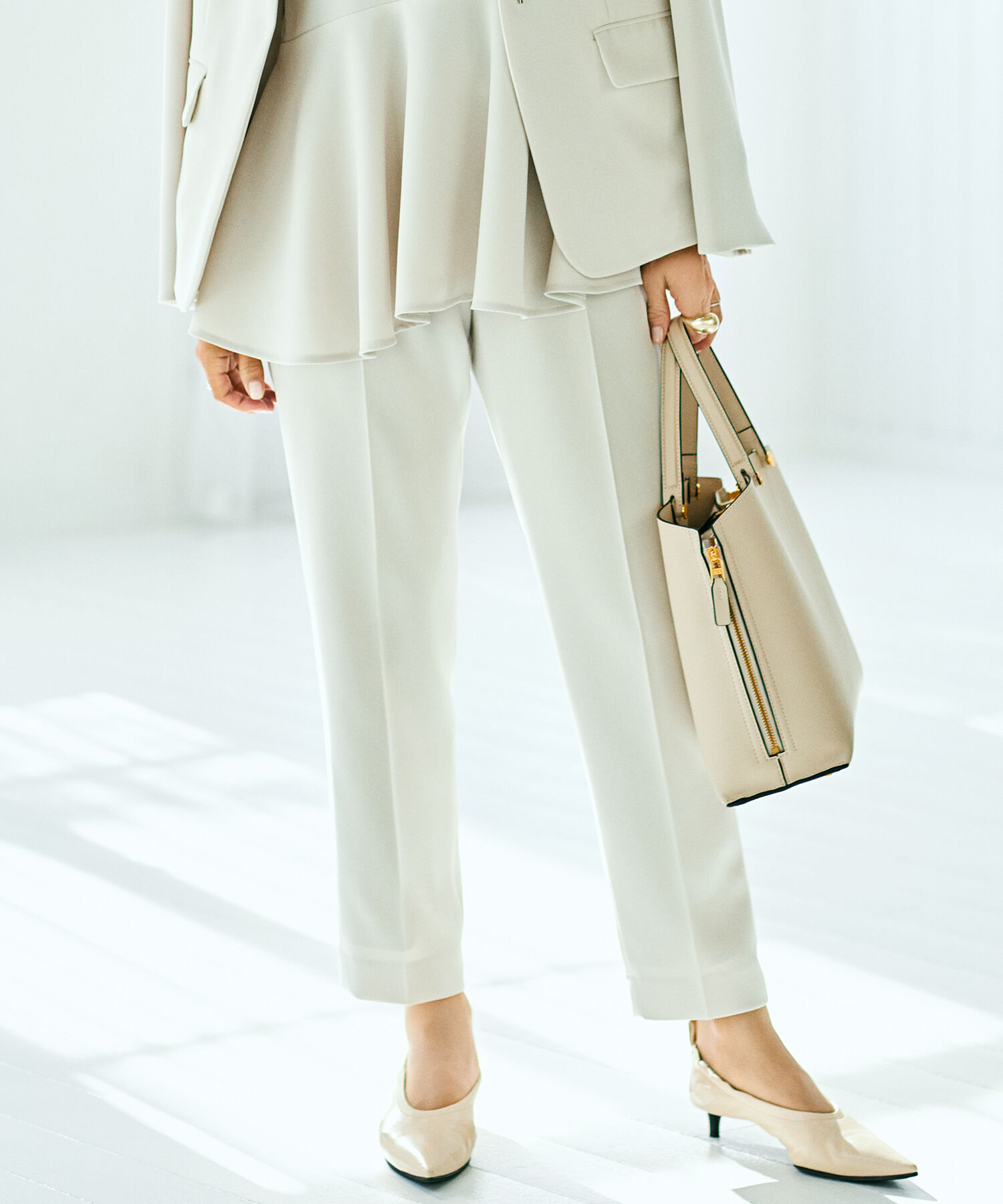 ROPE「トリアセテートダブルクロス サイドゴムテーパードパンツ【セレモニー/通勤対応】【洗える】」|その他|ベージュ(27)