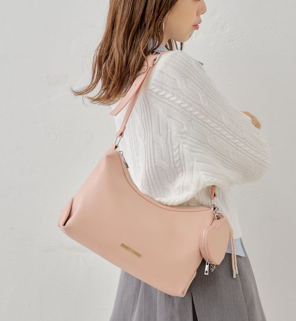  「【500mlペットボトル収納可】チャーム付きミディアムバッグ」|ショルダー・メッセンジャー|