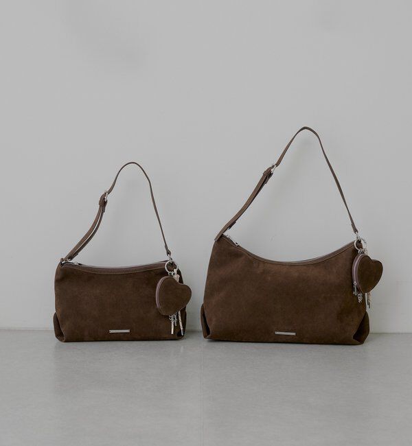  「【500mlペットボトル収納可】チャーム付きミディアムバッグ」|ショルダー・メッセンジャー|ブラウンその他3