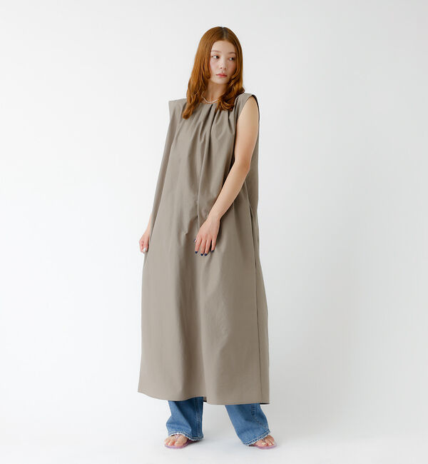 Rouge vif「【Le Melange/ル・メランジュ】ギャザーノースリブワンピース/多機能素材」|ワンピース|