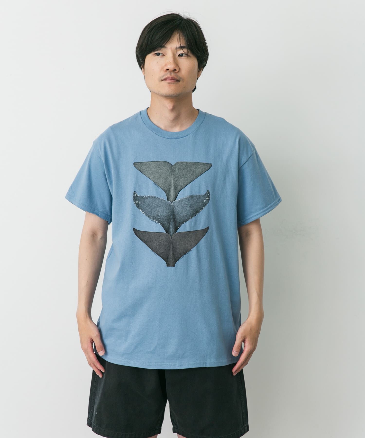 URBAN RESEARCH DOORS「LIBERTY GRAPHICS　Whale Tails」|Tシャツ・カットソー|