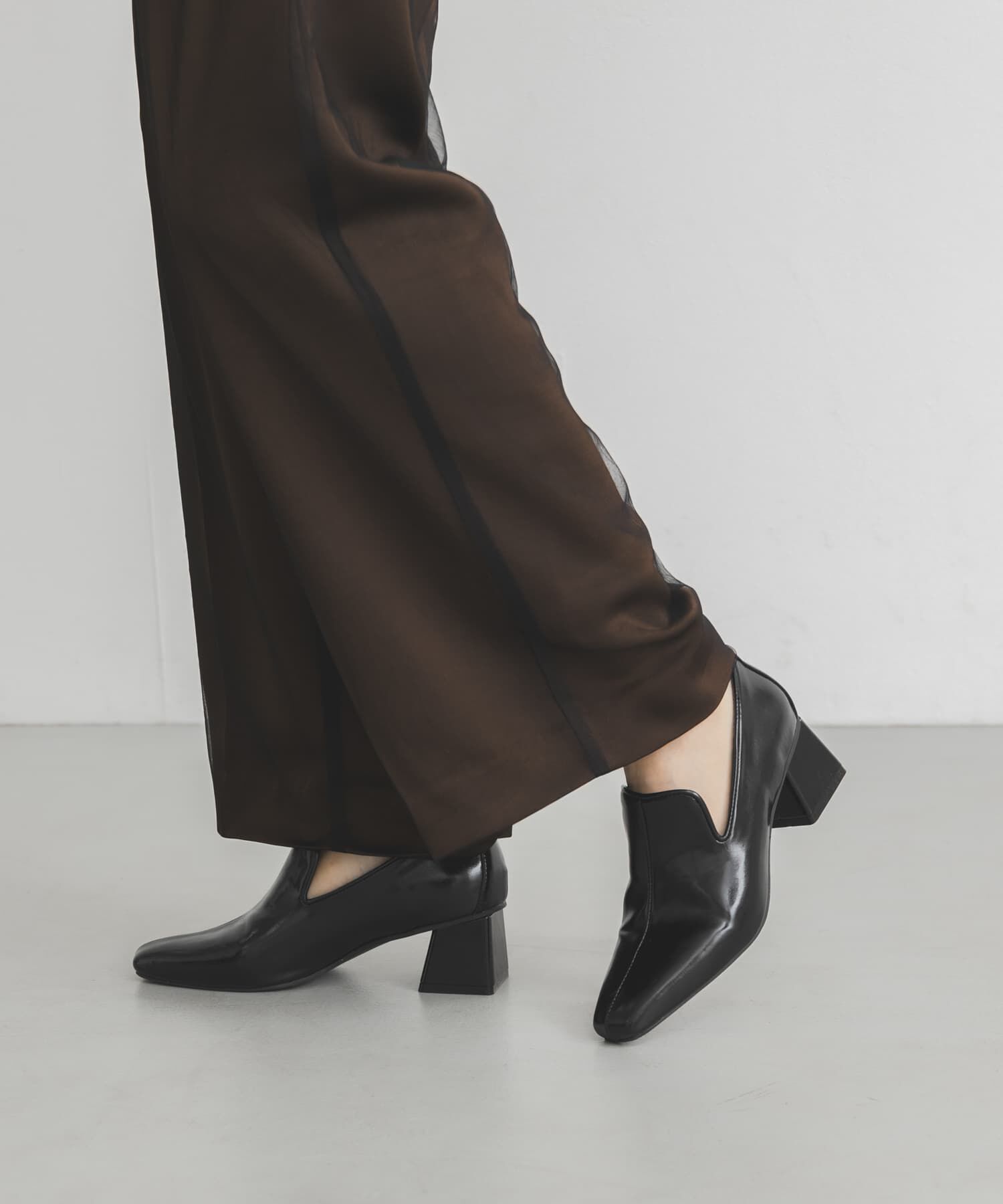  「セミスクエアトゥパンプス」|パンプス|