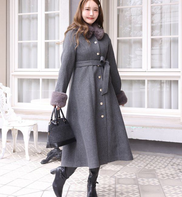  「【サイズ展開あり】襟/袖ファーマルチリボンロングコート」|その他|