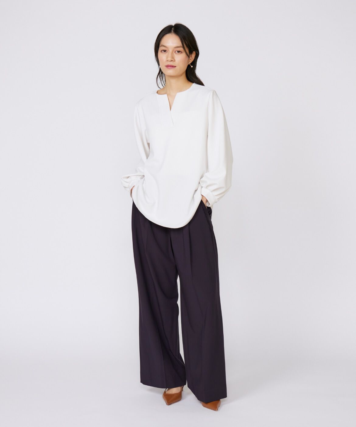 INED「《大きいサイズ》ボリュームスリーブスキッパーブラウス」|Tシャツ・カットソー|