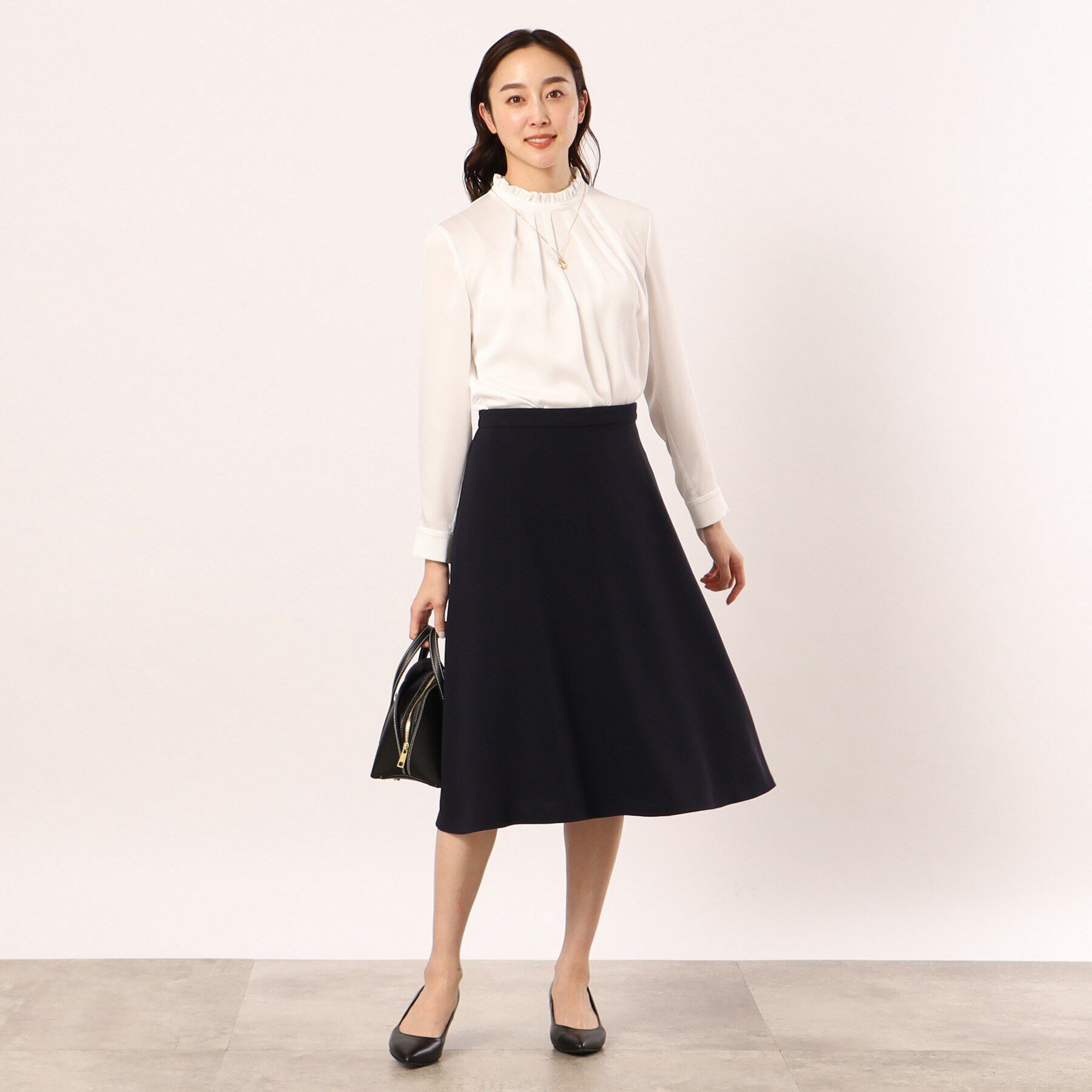 UNTITLED「トリアセエアクロススカート」|スカート|