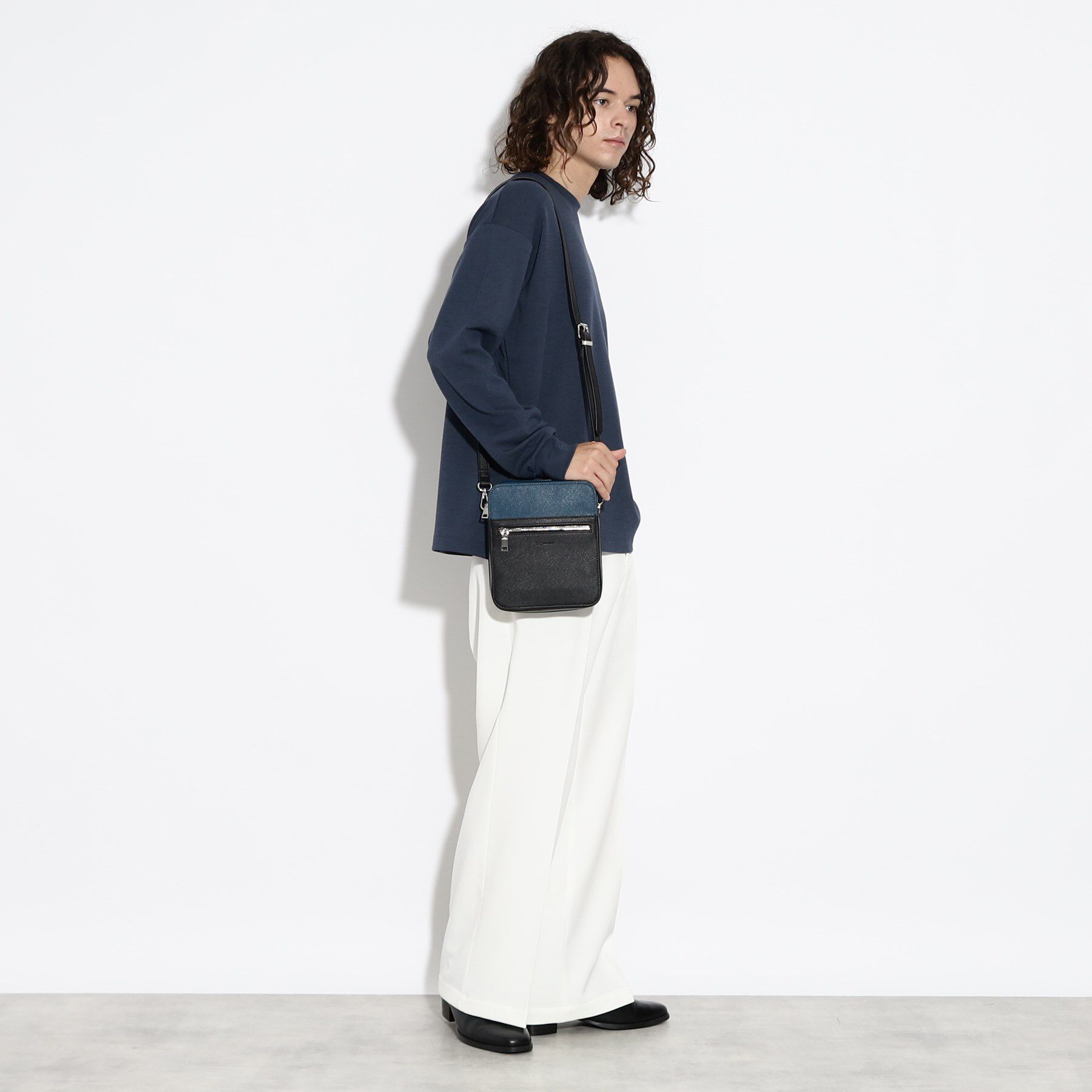 tk.TAKEO KIKUCHI「バイカラースクエアボックスショルダーバッグ」|ショルダー・メッセンジャー|