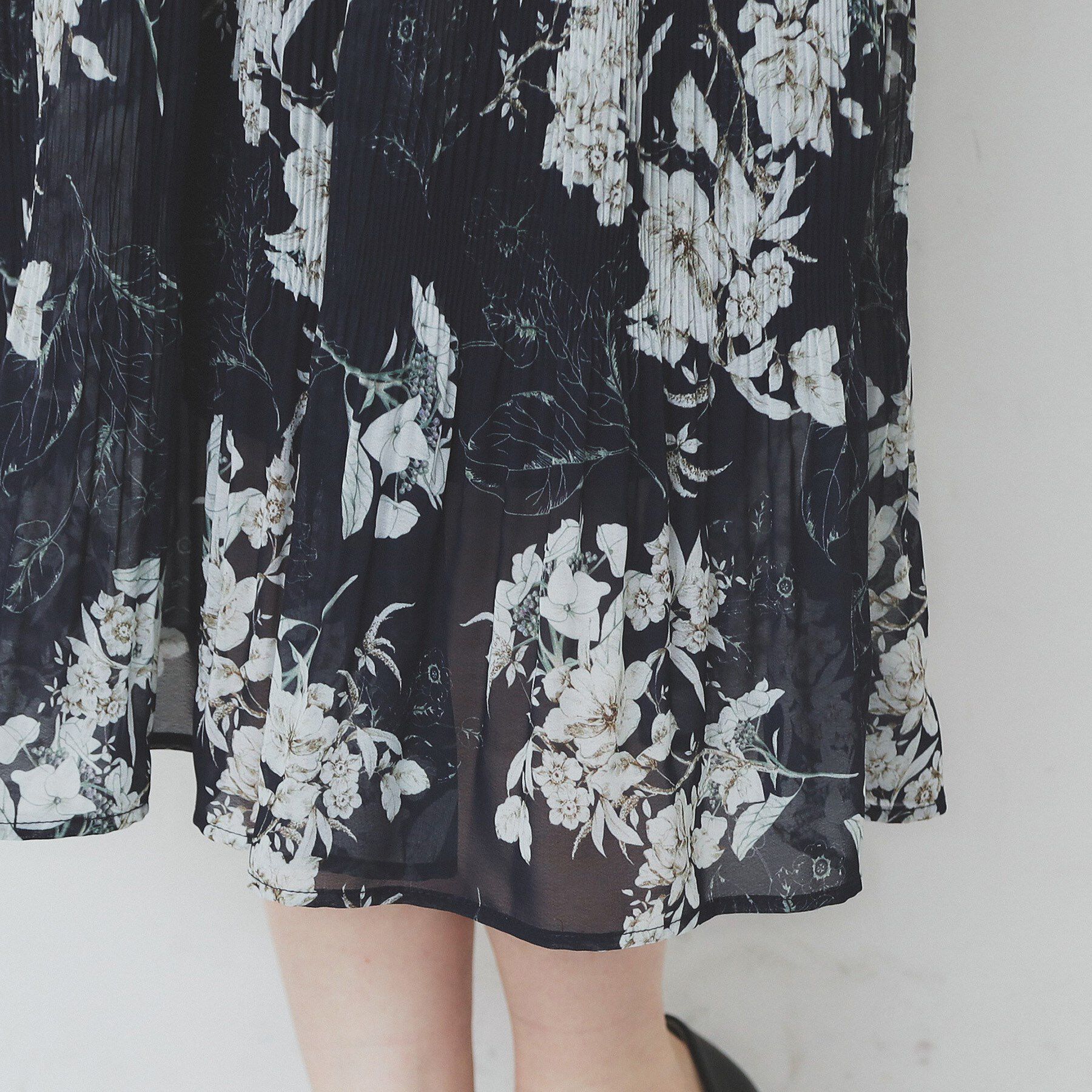 index「マジョリカフレアワンピース【洗濯機洗い可】」|ワンピース|