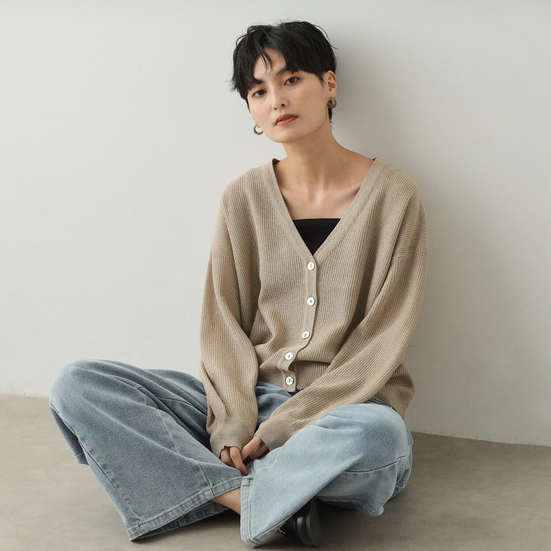 OPAQUE.CLIP「ラメメッシュVネックニットカーディガン【洗濯機洗い可/抗ピル】」|カーディガン|