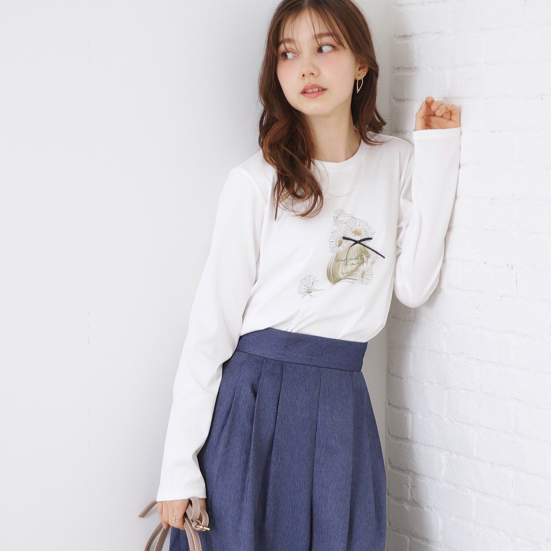 Couture broach「【UVカット・接触冷感・洗える】デイジーパルファムロンT」|Tシャツ・カットソー|