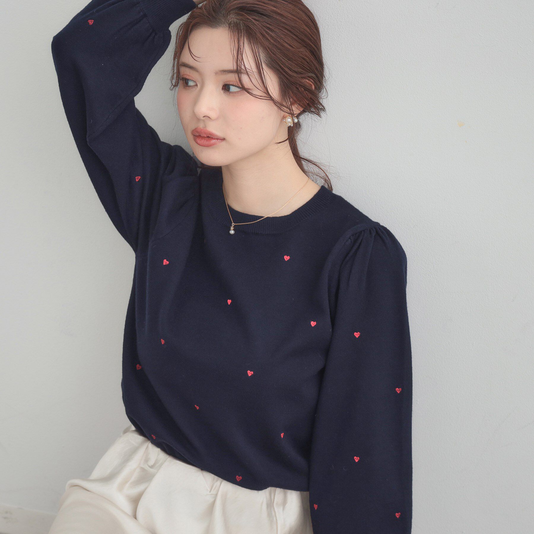 Couture broach「【着映え】ハートドットラメ刺繍ニット」|ニット・セーター|ネイビー(094)