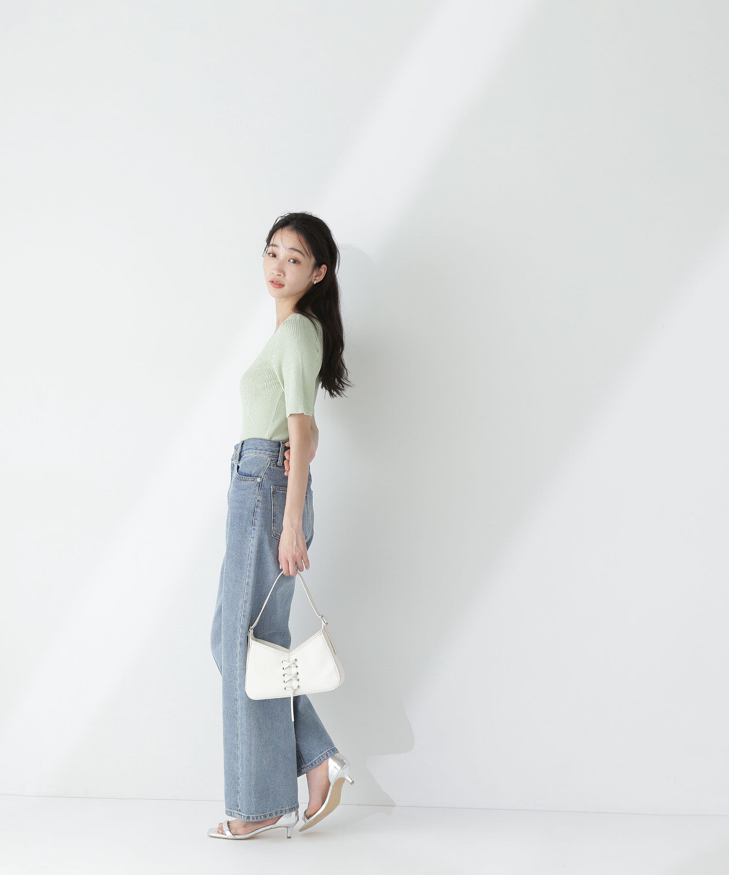  「Vネックスパンコールニット」|ニット・セーター|