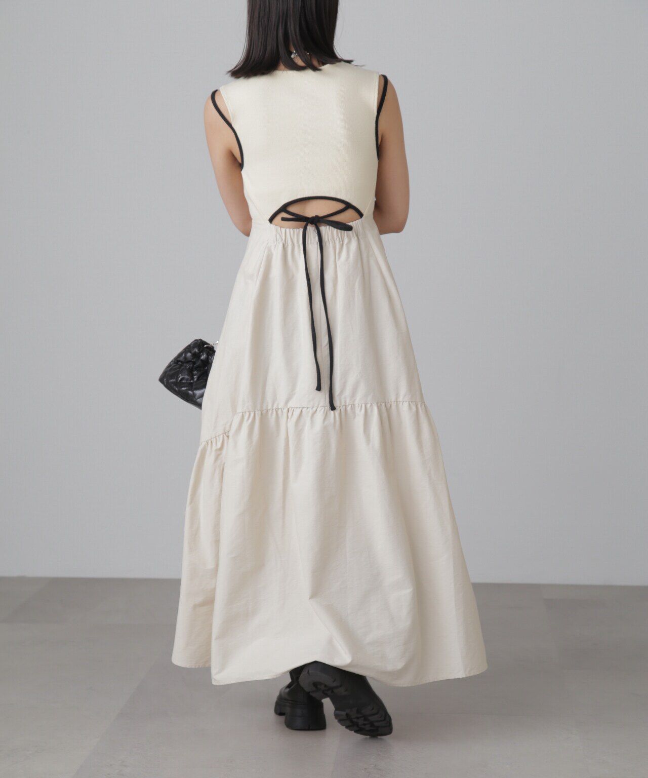  「ドッキングアウトカットフレアワンピース」|ワンピース|