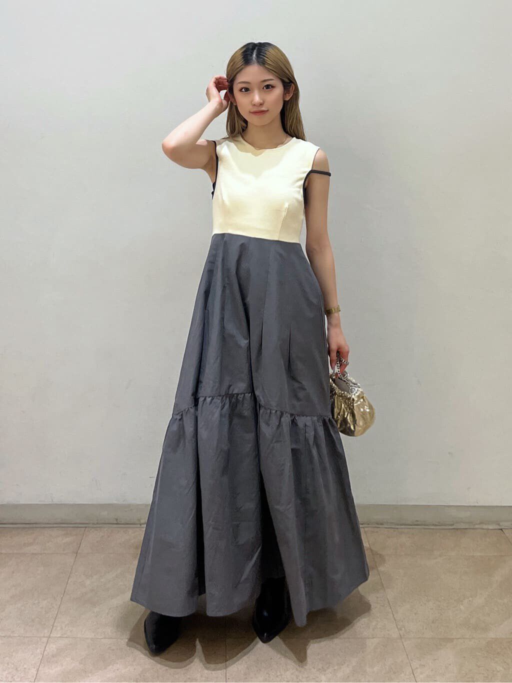  「ドッキングアウトカットフレアワンピース」|ワンピース|