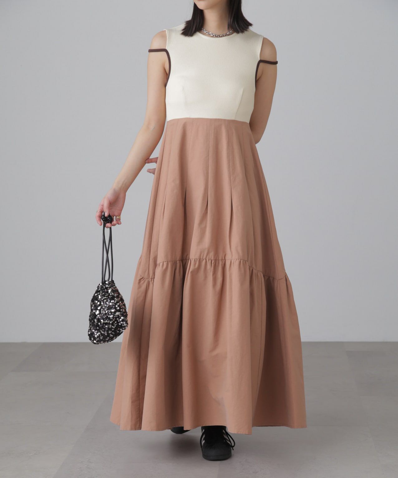  「ドッキングアウトカットフレアワンピース」|ワンピース|