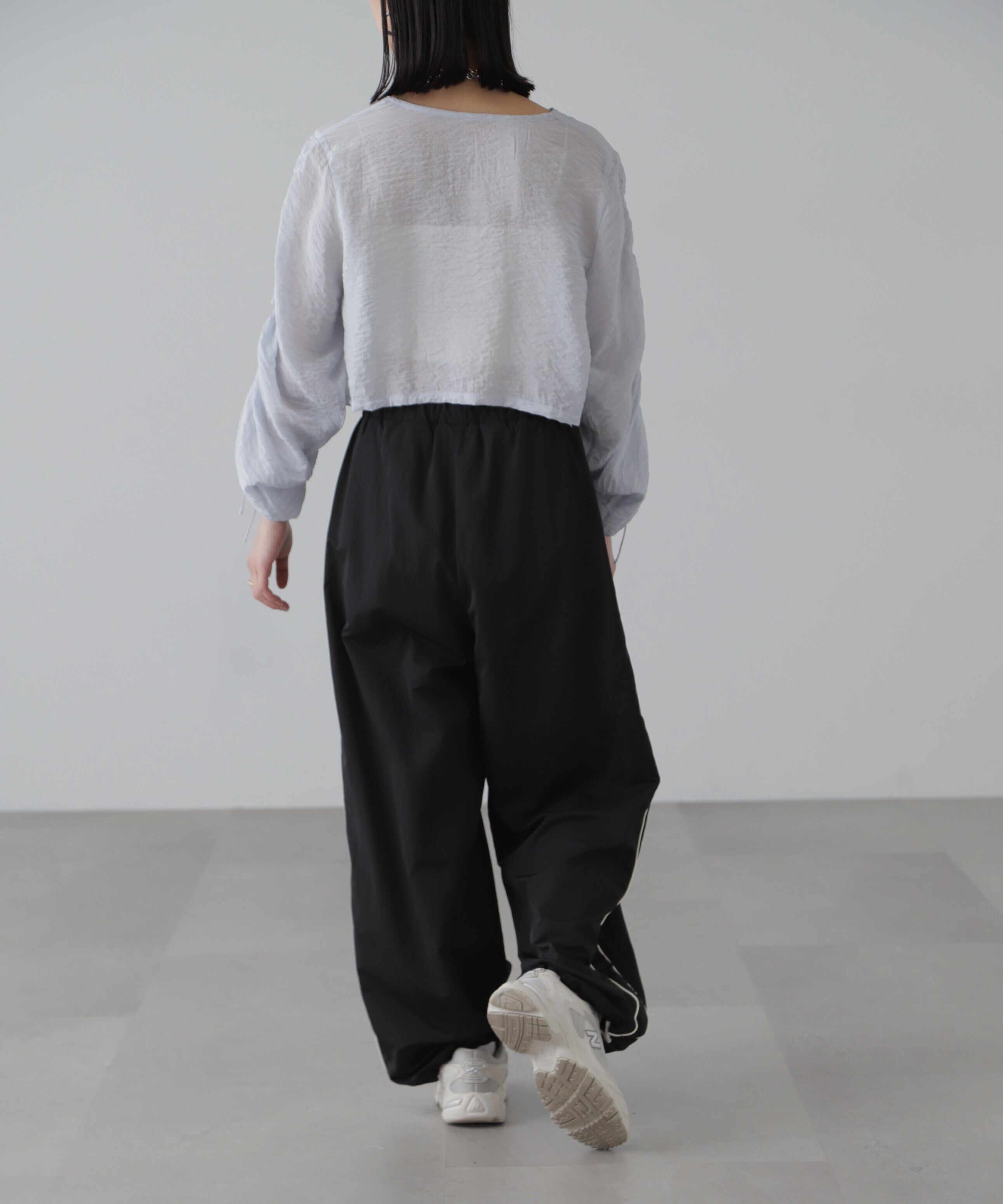  「［グレーカラーWEB限定］袖ドロストギャザーボレロ」|シャツ・ブラウス|